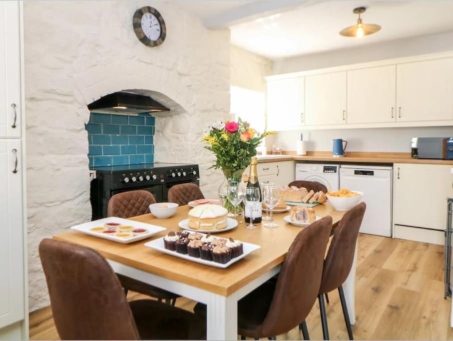 Babbling Brook Cottage Stony Middleton Exterior foto